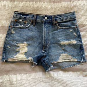Abercrombie NWOT Annie High Rise denim shorts